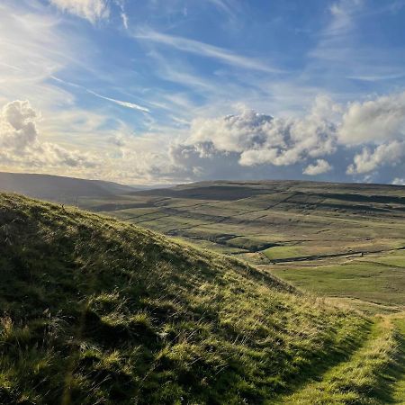 The White Lion Inn Buckden  المظهر الخارجي الصورة