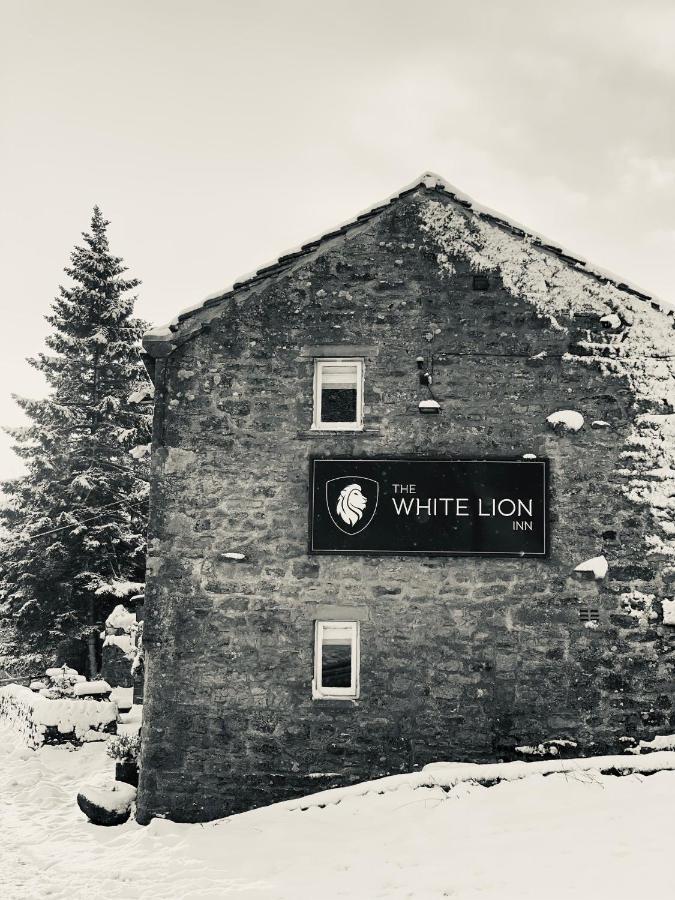 The White Lion Inn Buckden  المظهر الخارجي الصورة