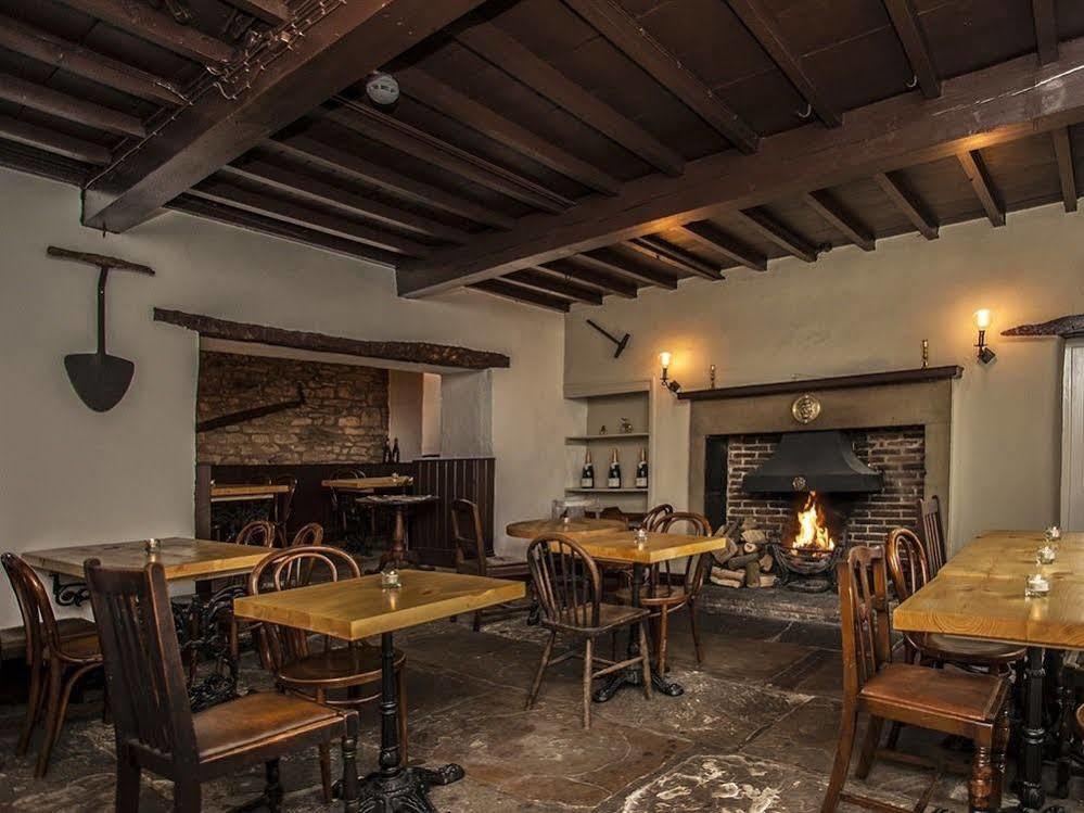 The White Lion Inn Buckden  المظهر الخارجي الصورة