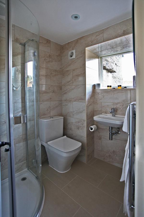 The White Lion Inn Buckden  المظهر الخارجي الصورة
