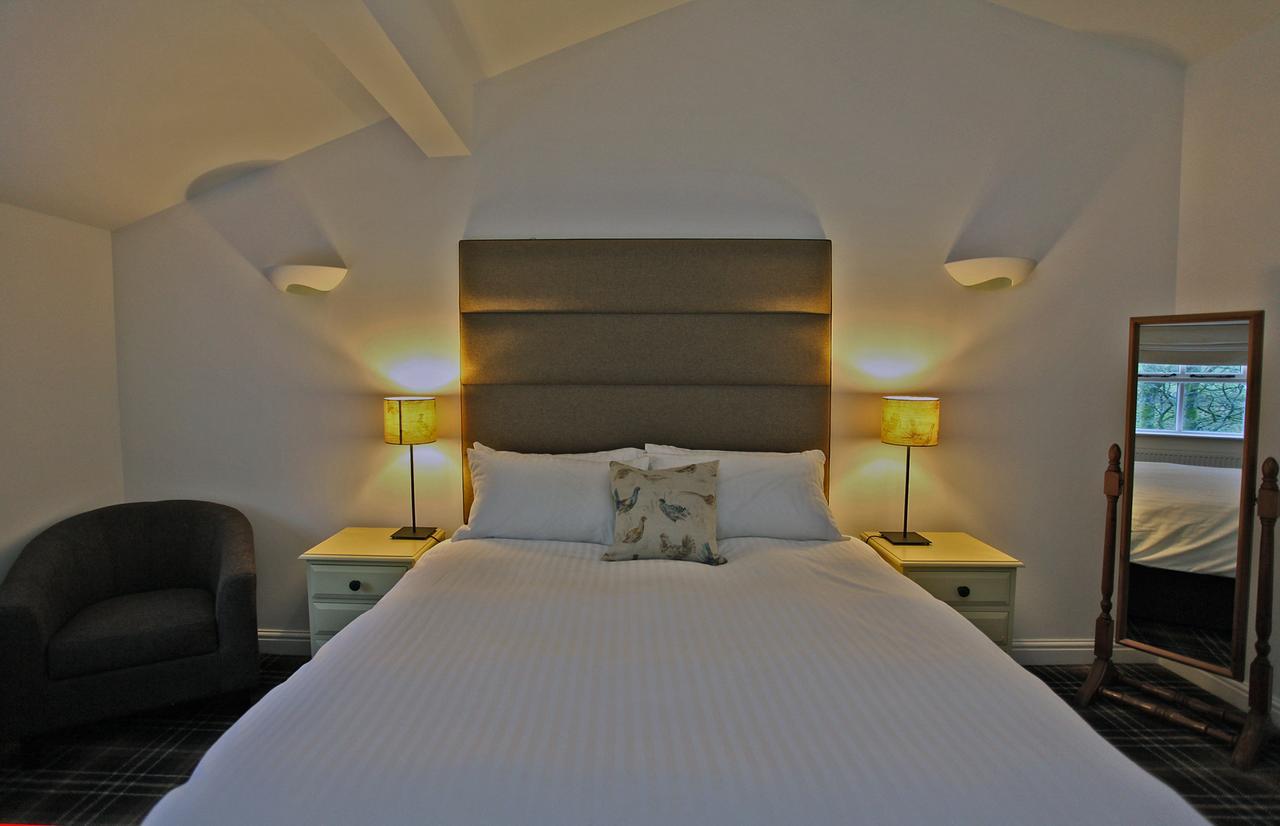 The White Lion Inn Buckden  المظهر الخارجي الصورة