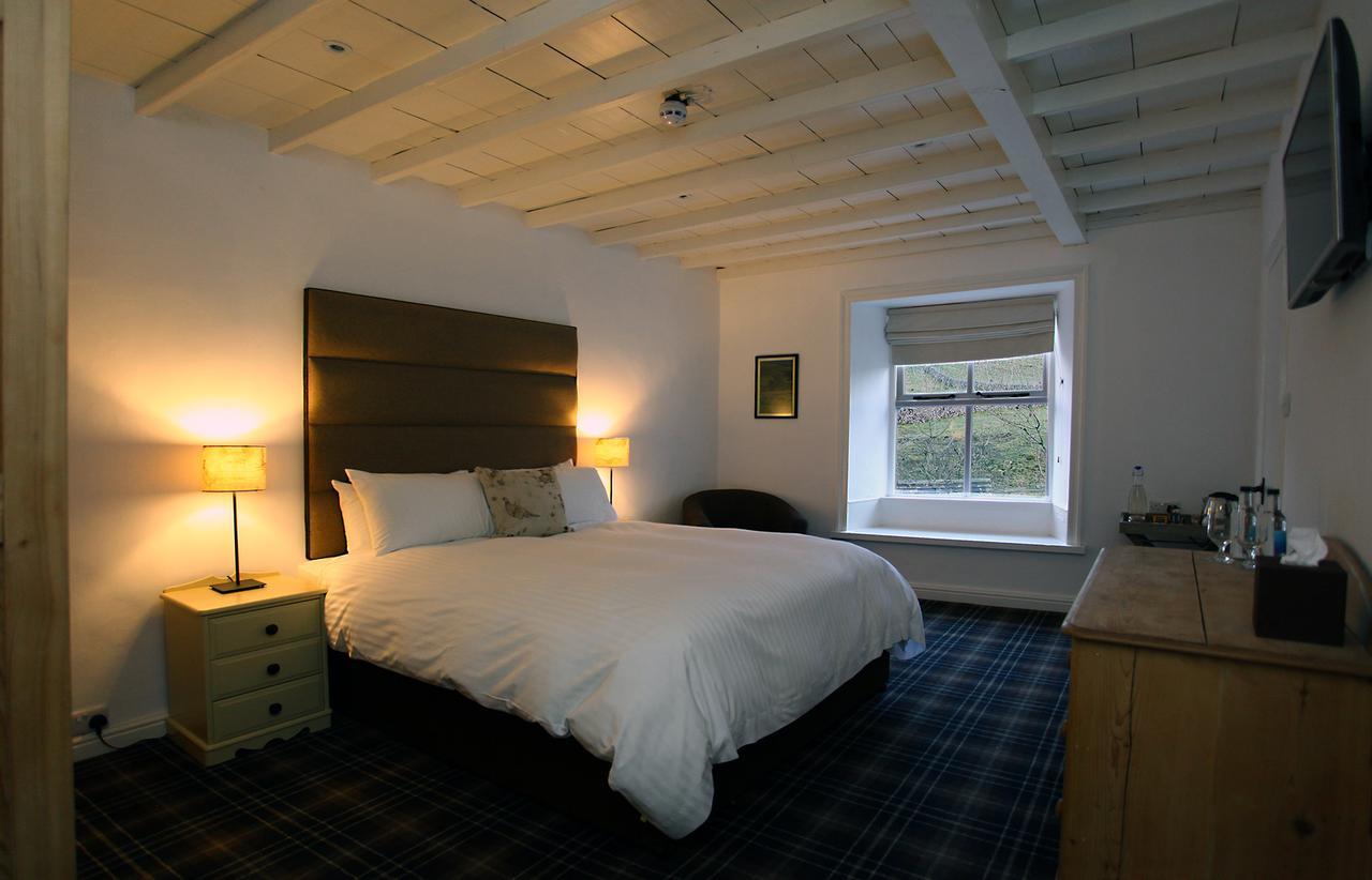 The White Lion Inn Buckden  المظهر الخارجي الصورة