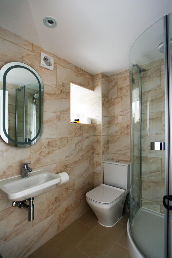 The White Lion Inn Buckden  المظهر الخارجي الصورة